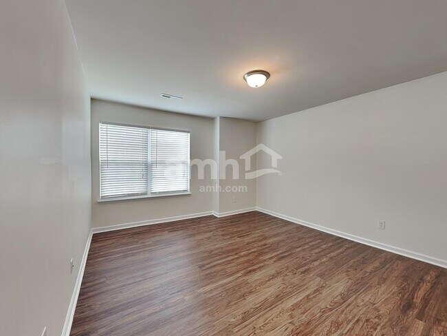 Building Photo - 4662 Abbey Park Rd