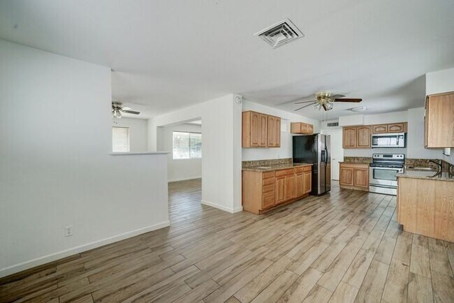 Building Photo - COMING SOON! Charming 3-Bedroom Home Near ASU – Prime Location!