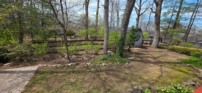 Building Photo - Location, Location, Location! This 3 bedroom / 2 bath is located within walking distance to Druid...