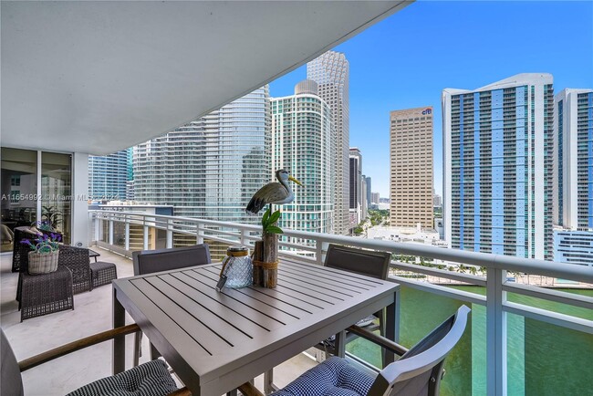 Building Photo - 901 Brickell Key Blvd