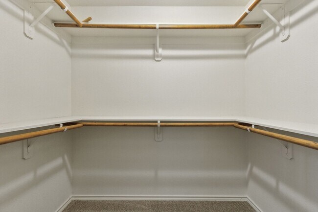Building Photo - 233 Firefly Dr