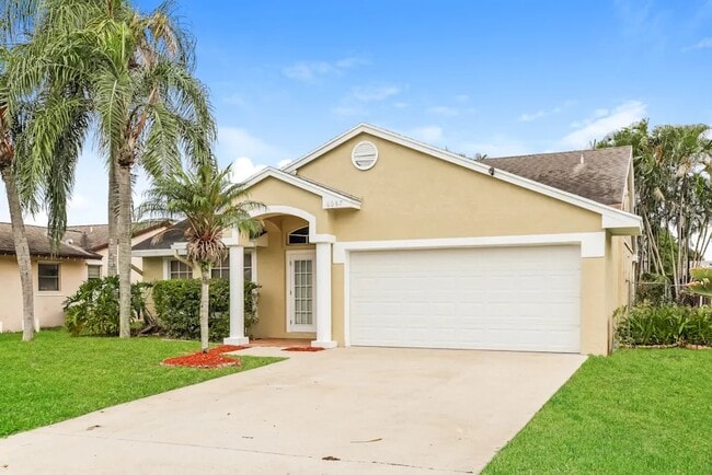 Primary Photo - 6066 Ungerer St