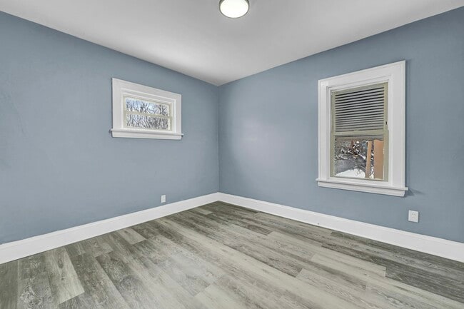 Building Photo - 3658 E 138th St