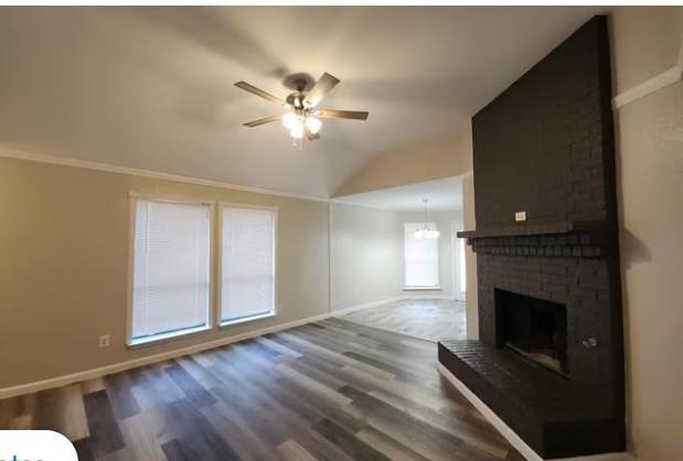 Building Photo - 305 Meadow Ct