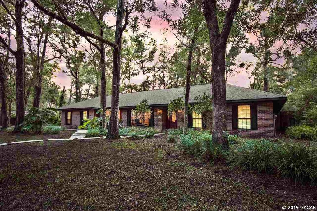 Building Photo - 2936 NW 23rd Dr