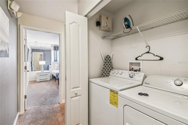 Building Photo - 8841 Candy Palm Rd