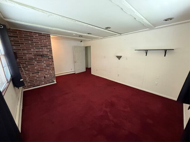 Building Photo - 209 River Ave