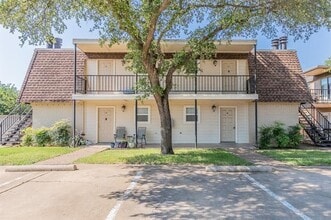 Building Photo - 6616 Berke Pl