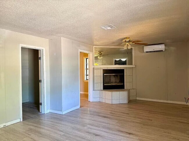 Building Photo - Beautiful 5 bed property to rent