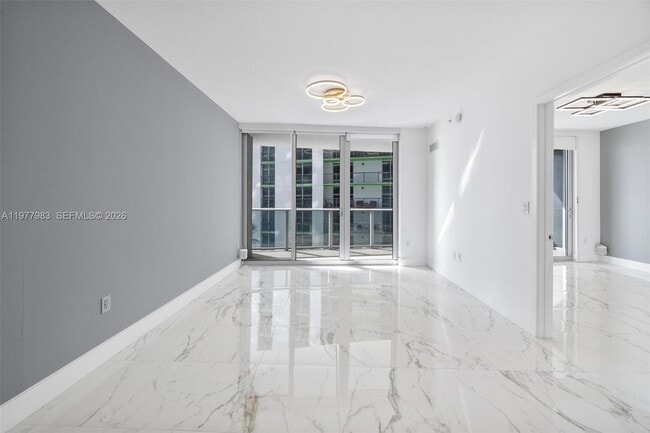 Building Photo - 488 NE 18th St