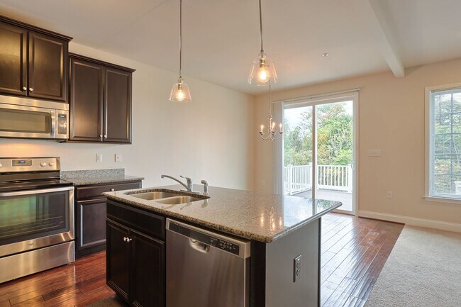 Building Photo - TOWNHOME AVAILABLE IN THE CHARTER HOMES - DEER RUN COMMONS