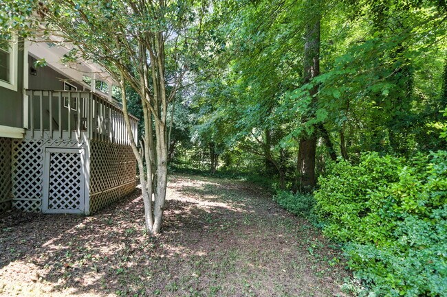 Building Photo - 3045 Wildflower Ln SW