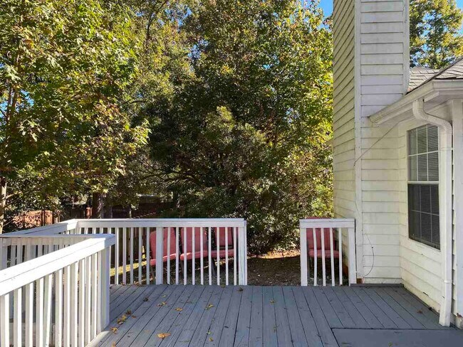 Building Photo - 92 Gleneagles Way