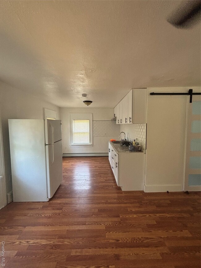 Building Photo - 5886 NY-82
