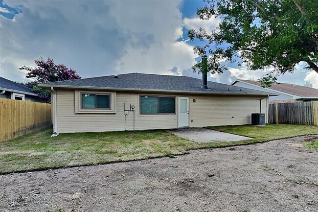 Building Photo - 19011 Keyturn Ln