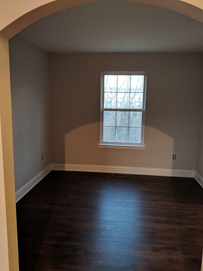 Building Photo - Elegant 5-Bedroom Colonial with Canal View...