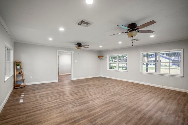 Building Photo - 2411 Orange St