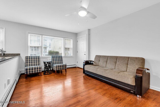 Building Photo - 1304 Ocean Ave N