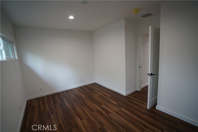 Building Photo - 4466 Sherman Oaks Cir