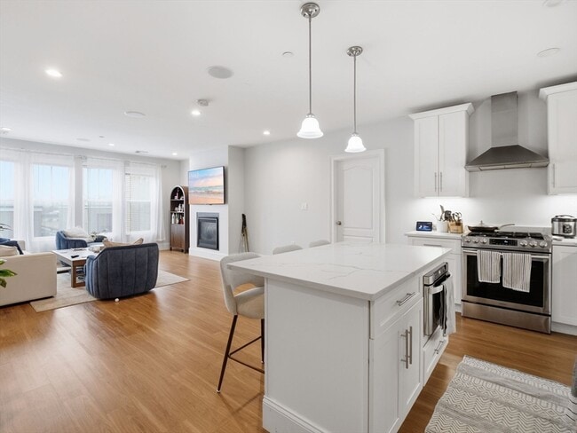 Building Photo - 45 L St