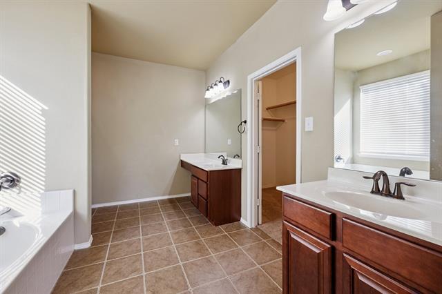 Building Photo - 2128 Valley Forge Trail