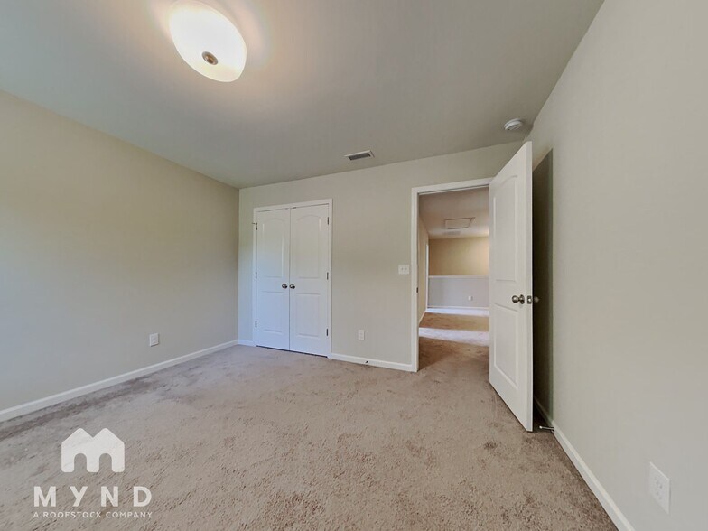 Building Photo - 8645 River Ridge Dr