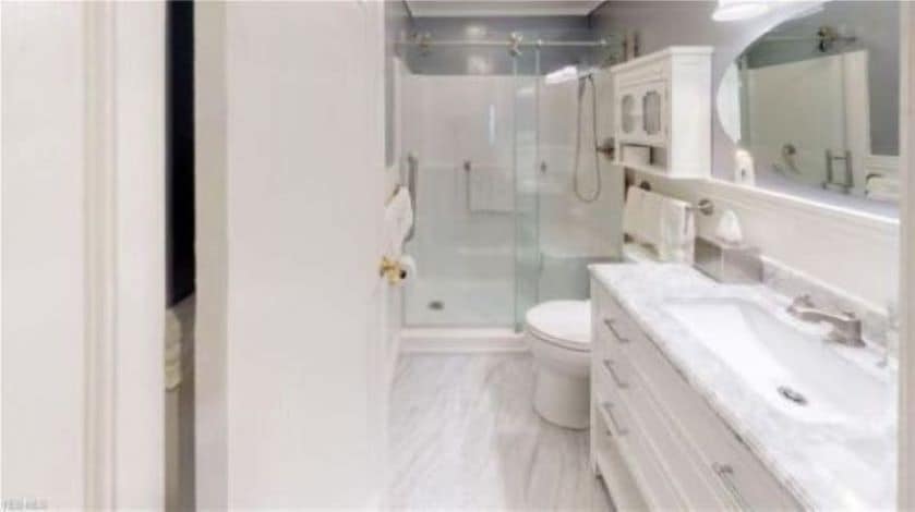 Building Photo - 3643 Riedham Rd