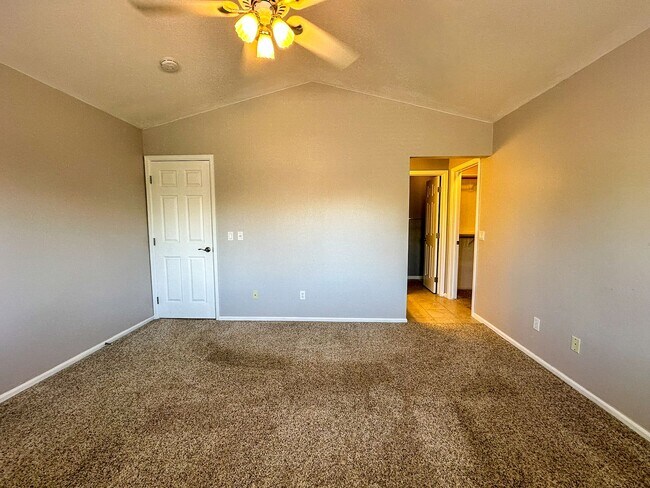 Building Photo - A perfect Highlands Ranch 4-bedroom home