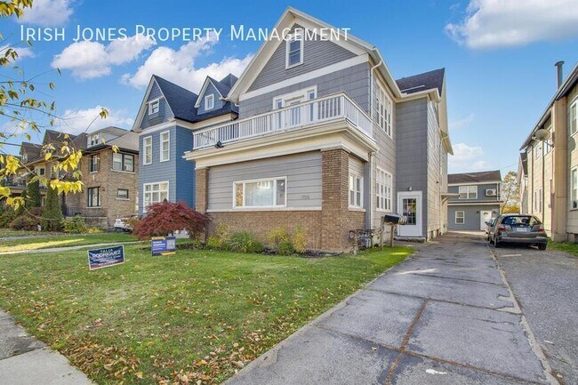 Primary Photo - 796 Columbus Pkwy