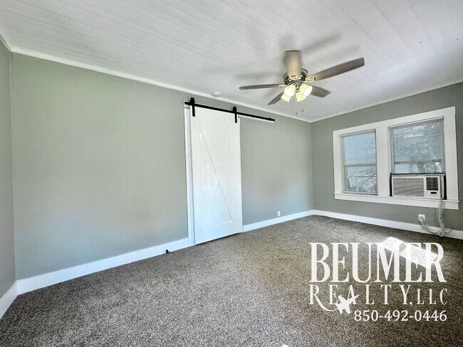 Building Photo - Charming + affordable 1/br 1/ba Cottage fo...