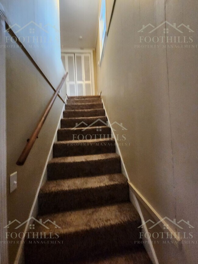 Building Photo - 202 William St