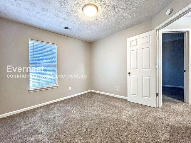 Building Photo - 6793 Chestwood Ln