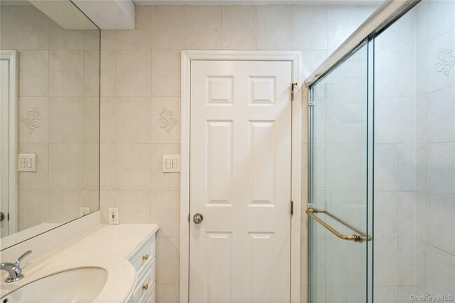 Building Photo - 236 Hamlet Dr