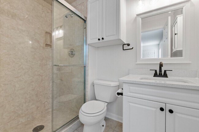 Building Photo - 3 BD 2 BA