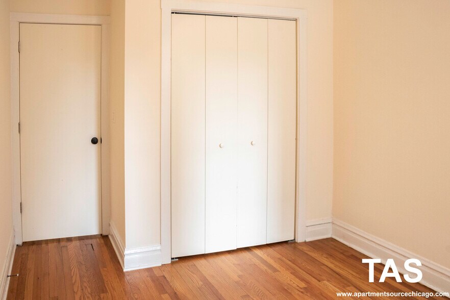 Building Photo - 2175 W Giddings St