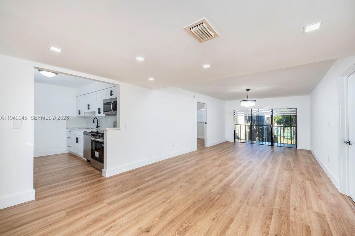 Building Photo - 8415 SW 107th Ave