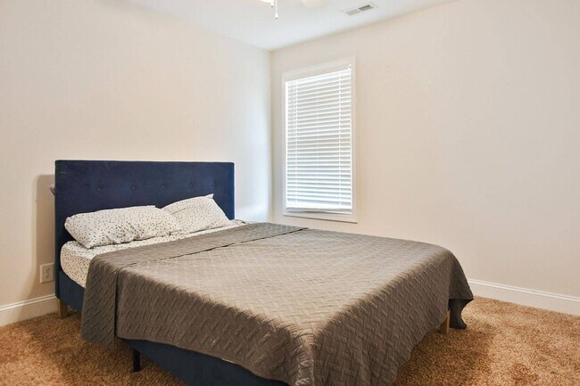 Building Photo - 1462 Citadel Dr