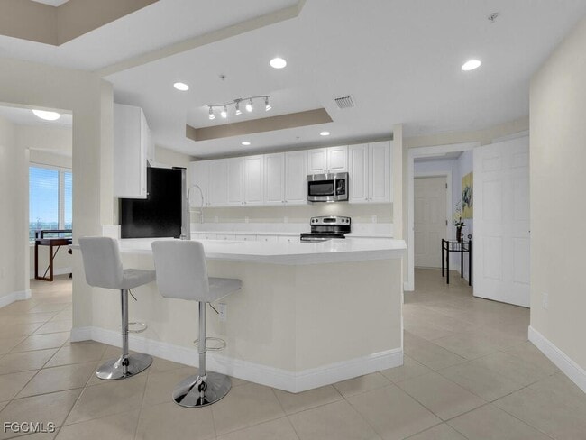 Building Photo - 2745 First St