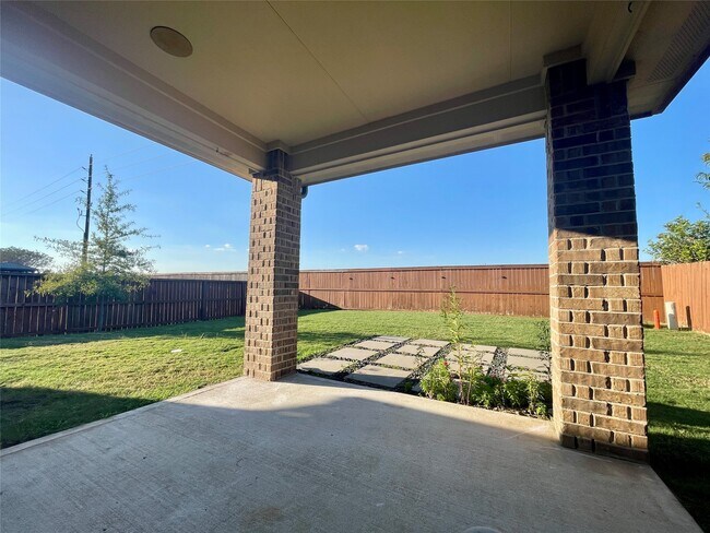 Building Photo - 26314 Stonedale View Dr