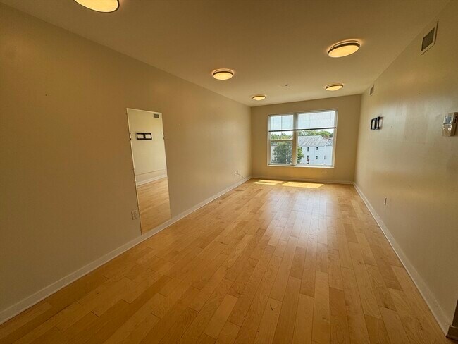 Building Photo - 1301 Blue Hill Ave