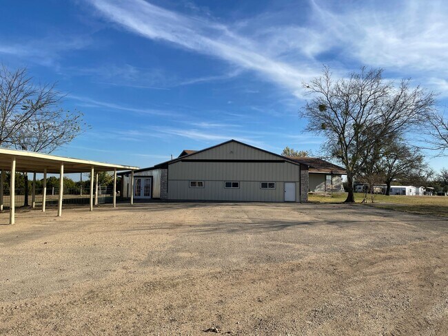 Building Photo - 4-Bedroom House for Rent in Copperas Cove
