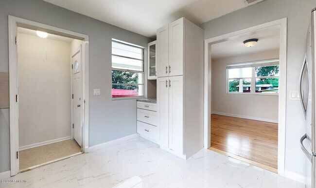 Building Photo - 217 Baisden Rd