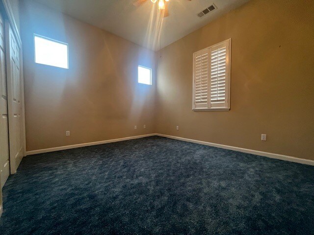 Building Photo - 427 Sea Cove Dr