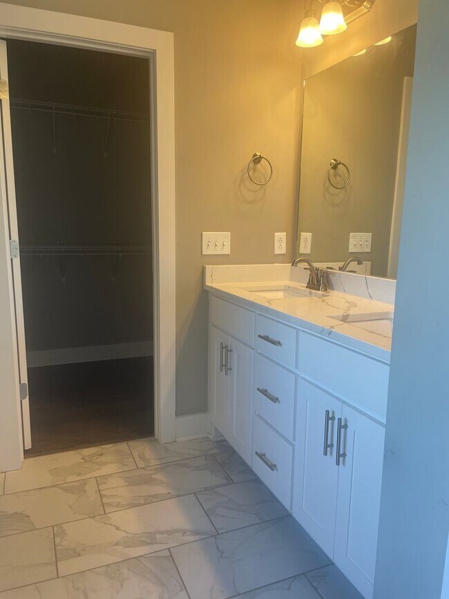 Building Photo - Newer Rental Home in Smyrna