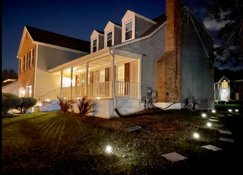 Building Photo - 1303 Fairlakes Pl