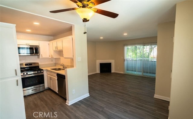 Building Photo - 4406 Cahuenga Blvd