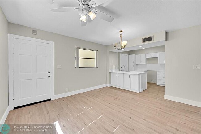 Building Photo - 9150 NW 38th Dr