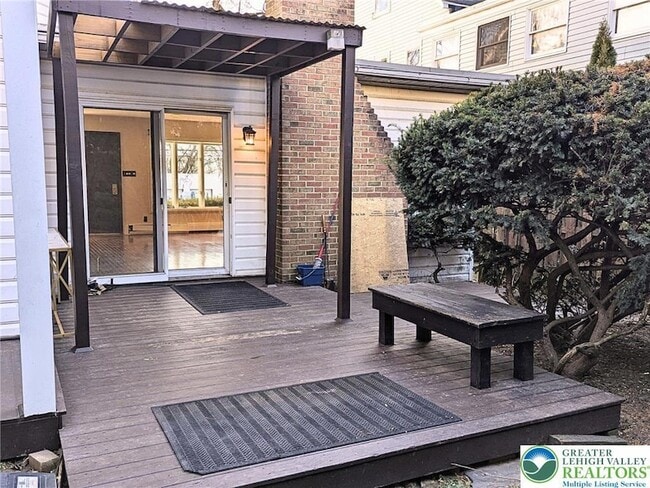 Building Photo - 1603 Butler St