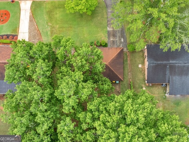 Building Photo - 836 Oakdale Dr