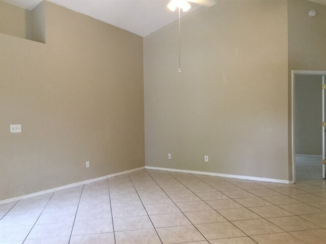 Building Photo - 11040 Fairhaven Way